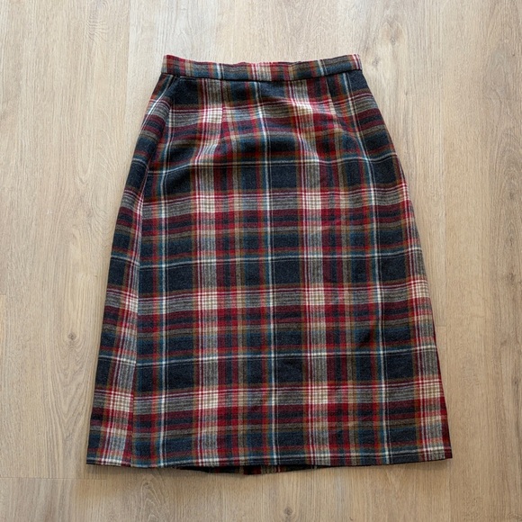 Vintage Red Colourful Tartan Wrap Skirt Size Small - Picture 8 of 12